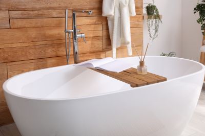 Customizable Bathtub Features